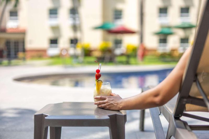 Quality Hotel Real Aeropuerto San Salvador