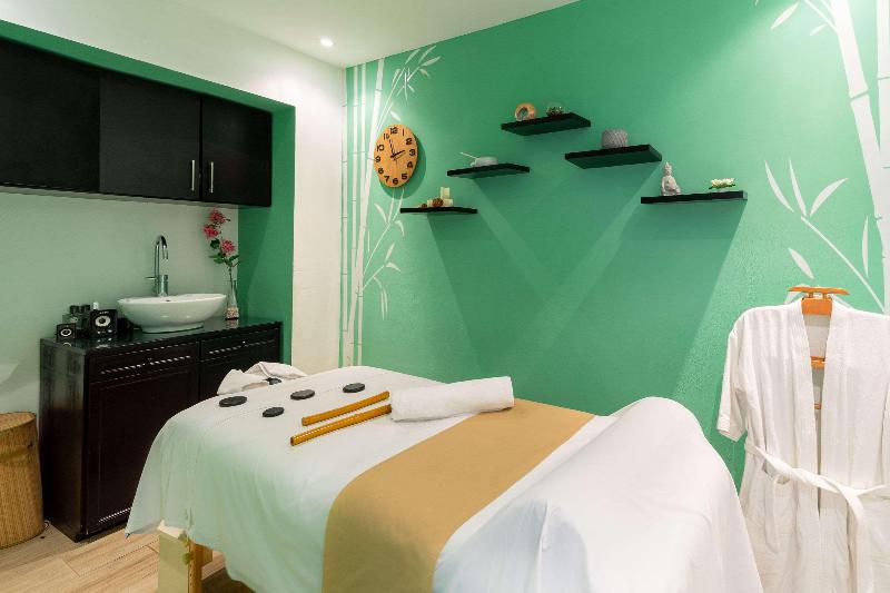 Quality Hotel Real Aeropuerto San Salvador