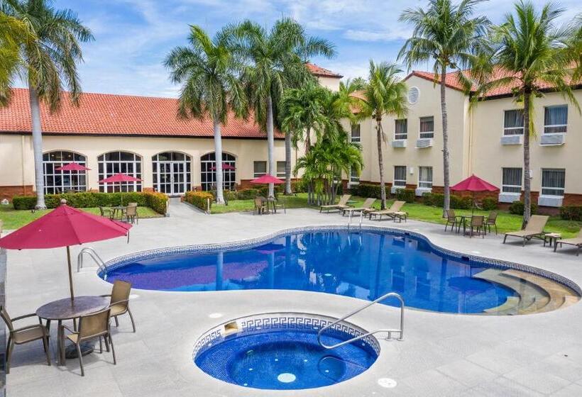 Quality Hotel Real Aeropuerto San Salvador