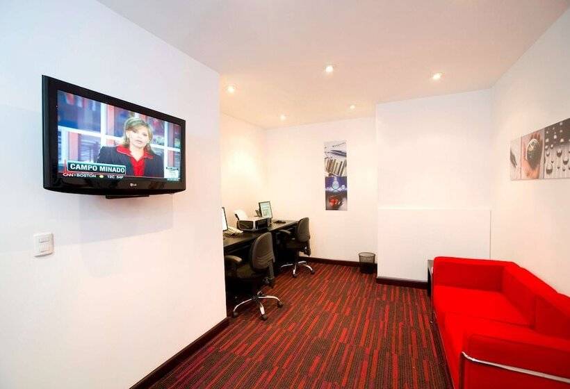 Radisson Hotel San Isidro