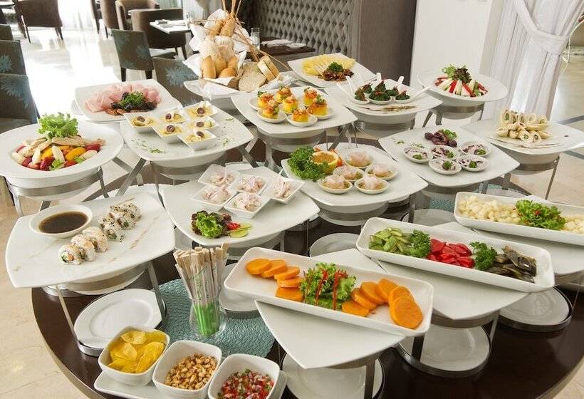 Radisson Hotel San Isidro