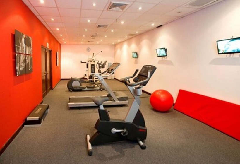 Radisson Hotel San Isidro