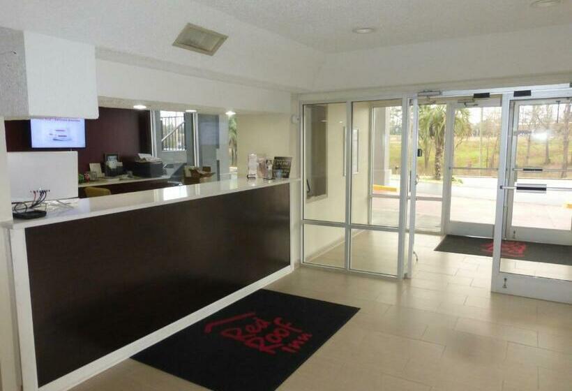 בית מלון כפרי Red Roof Inn Evergreen