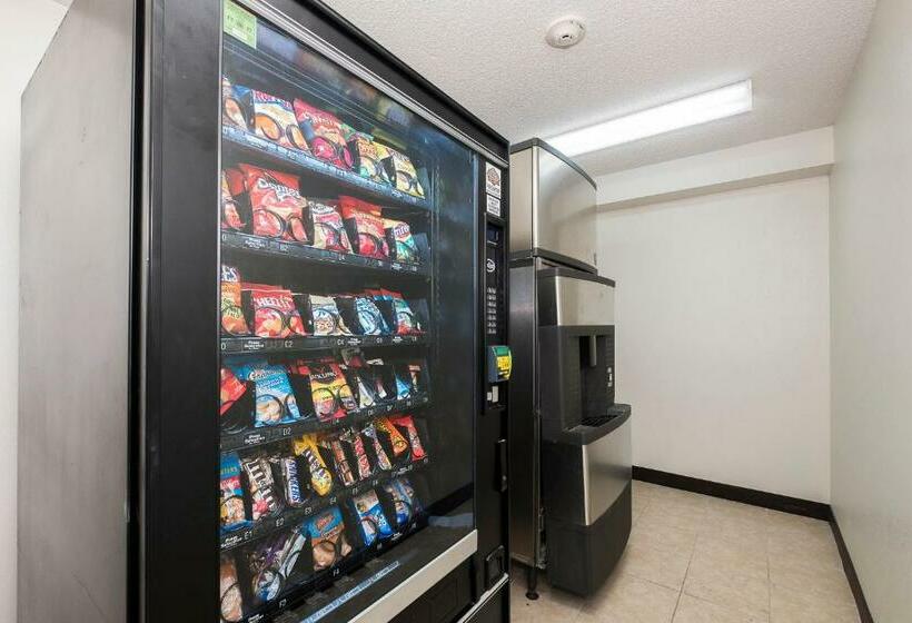 فندق Red Roof Inn Evergreen