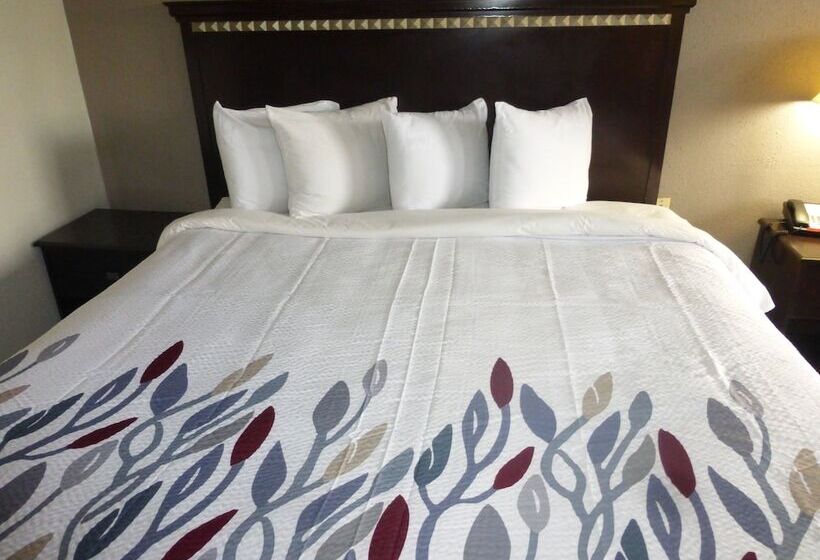 בית מלון כפרי Red Roof Inn Evergreen