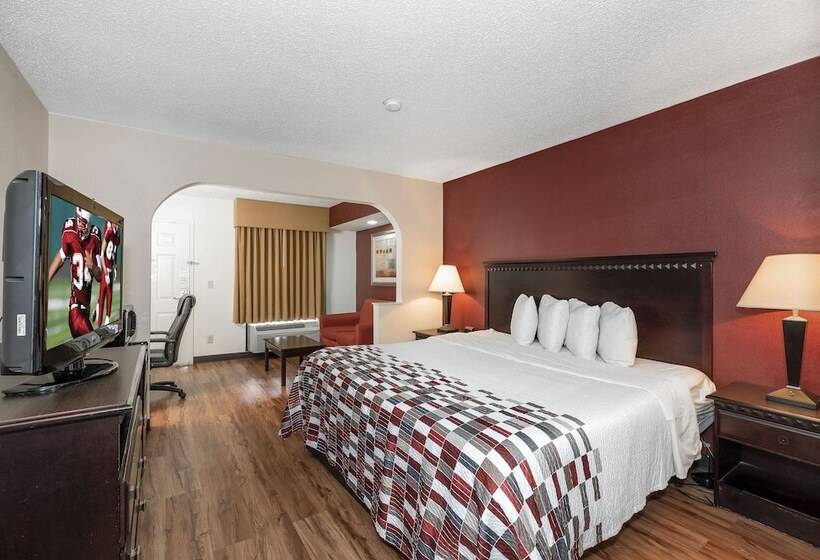 هتل Red Roof Inn & Suites Oxford