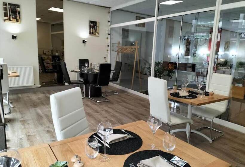 Отель Restaurant Herard