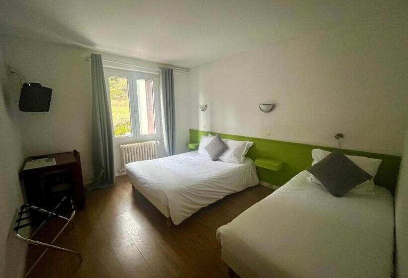 Отель Restaurant Le Clos