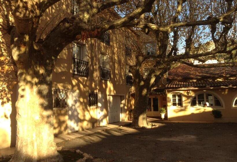 בית מלון כפרי Restaurant Le Commerce