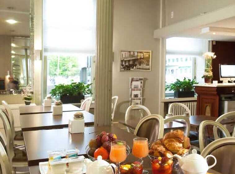 בית מלון כפרי Restaurant Les Capucins