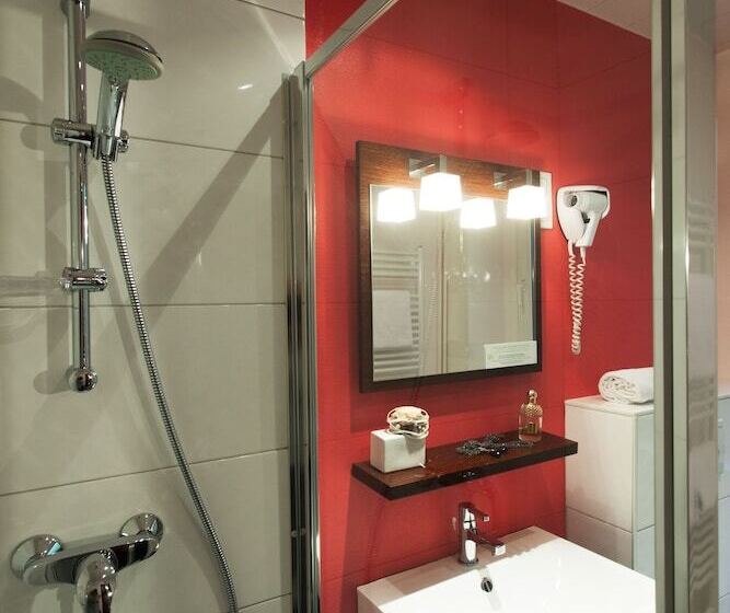 בית מלון כפרי Restaurant Les Capucins