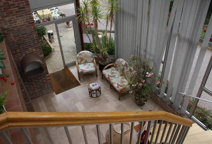 בית מלון כפרי Les Deux Sapins