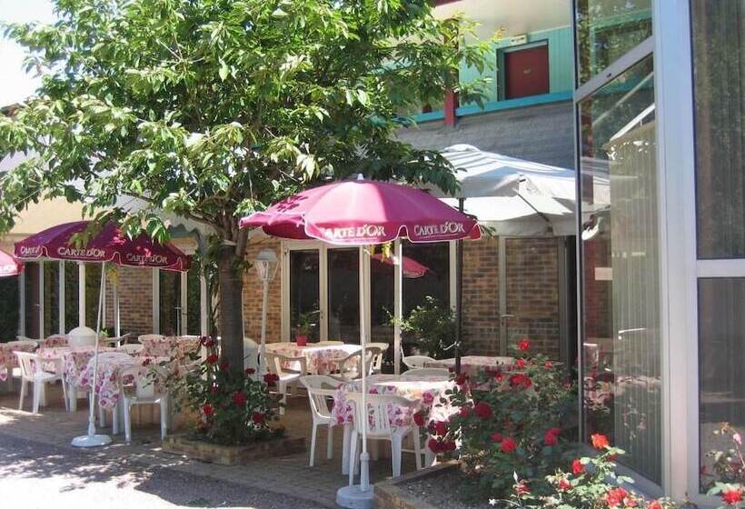 בית מלון כפרי Les Deux Sapins