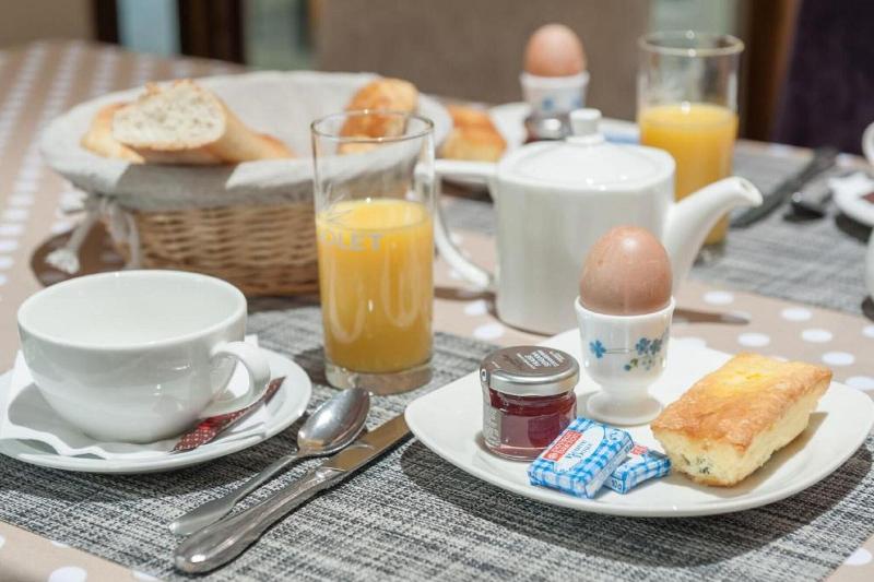 Logis Hotel Restaurant Saint Romain