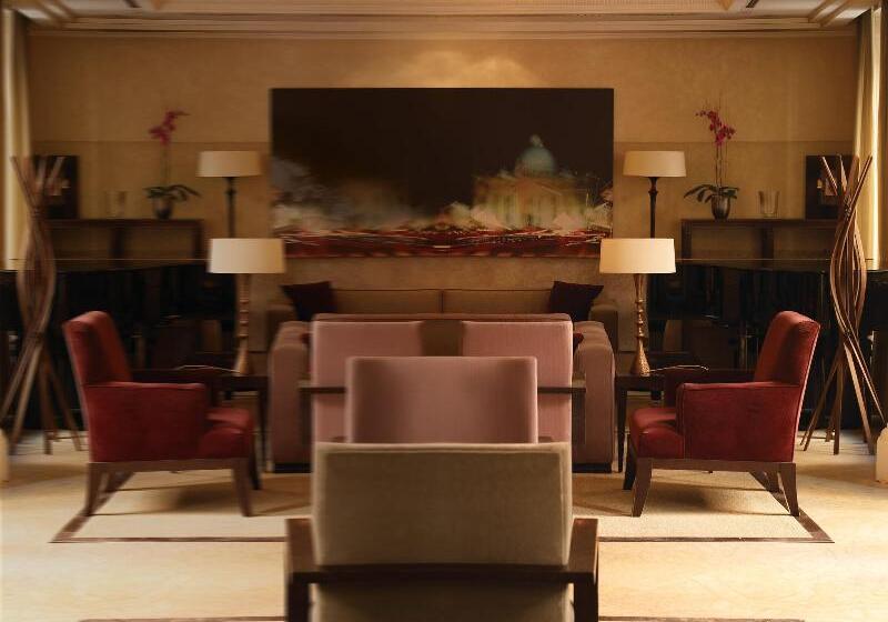 Rocco Forte Hotel De Russie