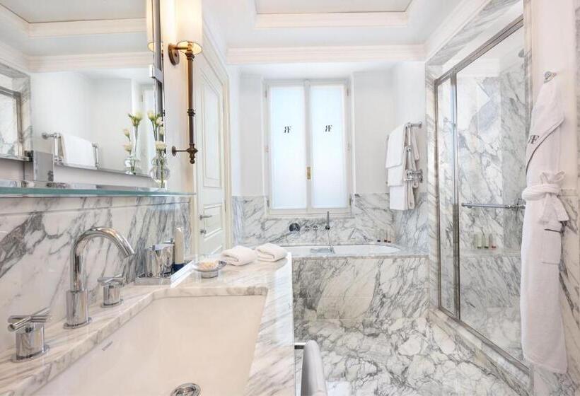 Rocco Forte Hotel De Russie