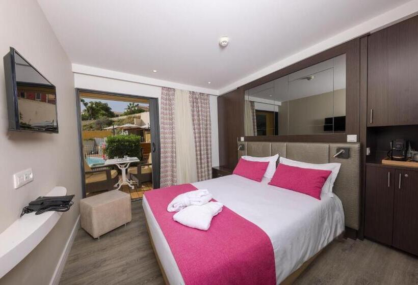 هتل Saint Christophe