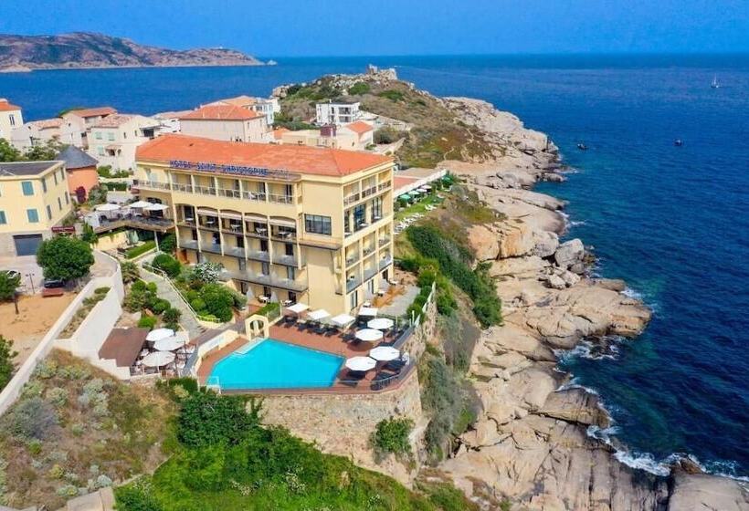 هتل Saint Christophe