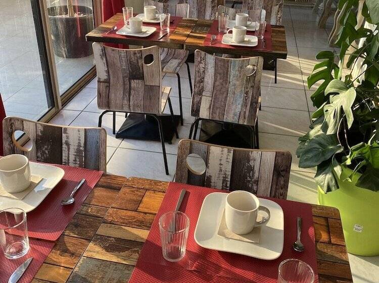 호텔 Saint Georges, Face A La Mer