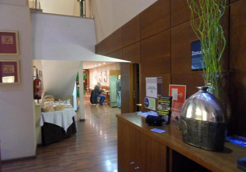 هتل Suite Camarena