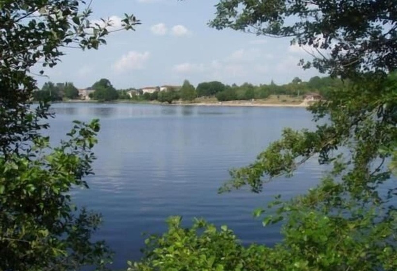 ホテル The Originals City, Hôtel De France, Bessinessurgartempe