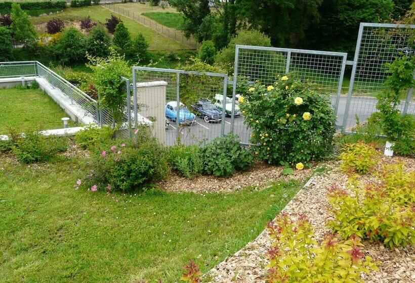 ホテル The Originals City, Hôtel De France, Bessinessurgartempe