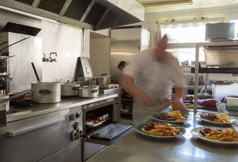 ホテル The Originals City, Hôtel De France, Bessinessurgartempe