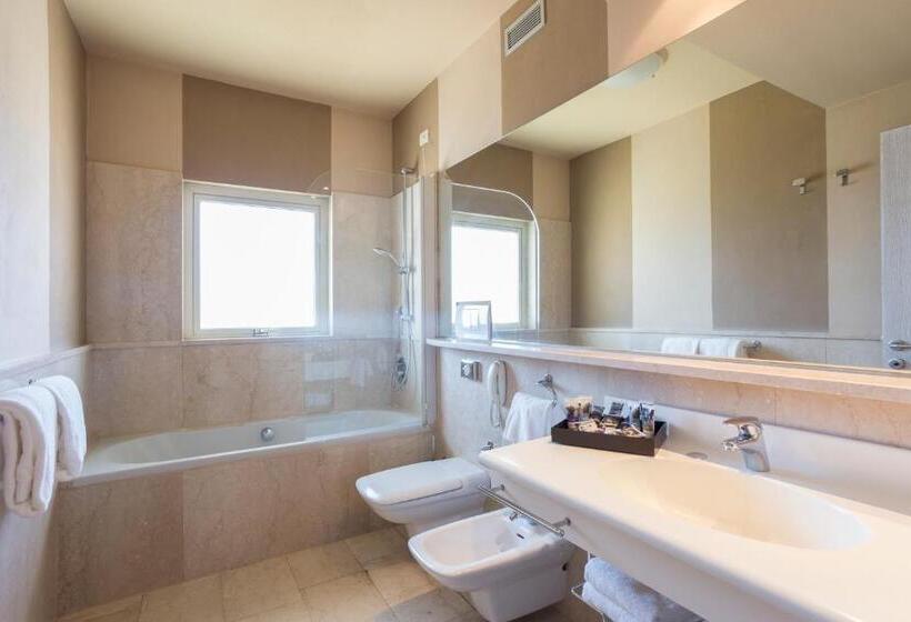 酒店 Th Tirrenia   Green Park Resort