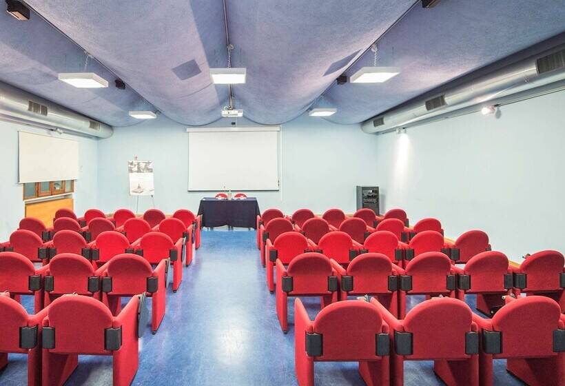 酒店 Th Tirrenia   Green Park Resort