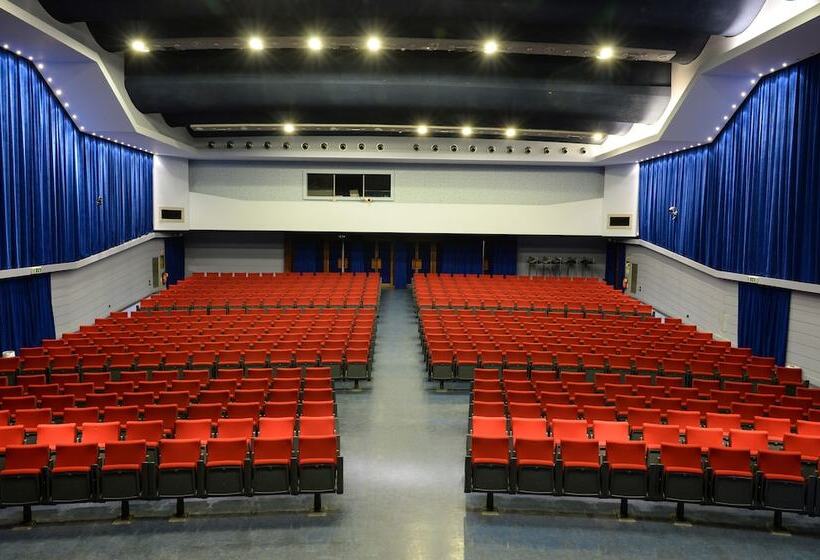 酒店 Th Tirrenia   Green Park Resort