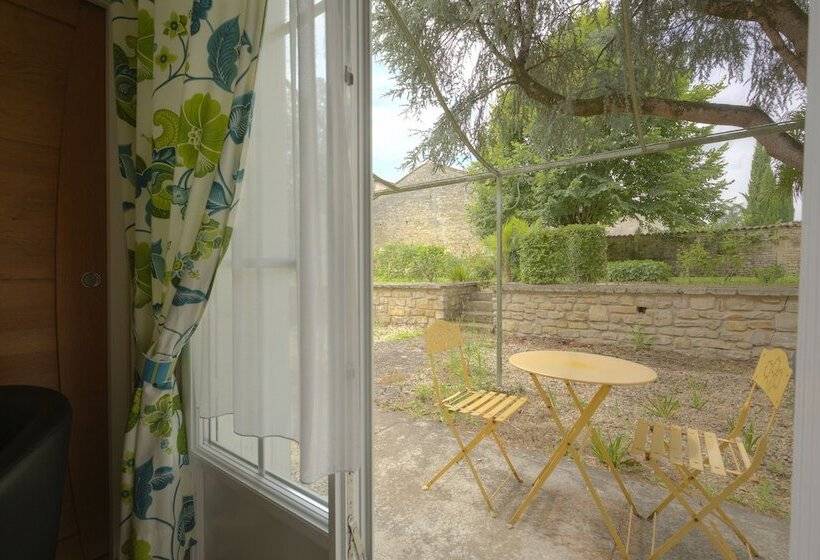 Отель Logis Hôtel Restaurant L Essille