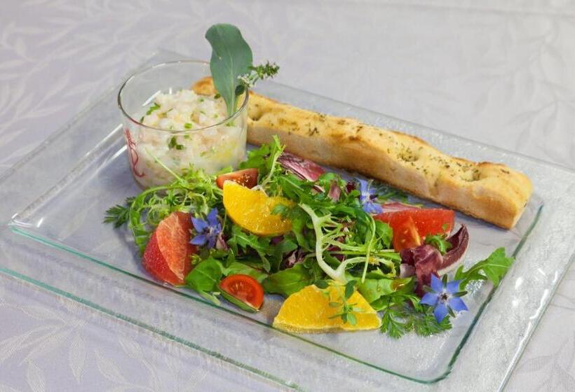 Logis Hotel Restaurant Le Flamant Rose Camargue