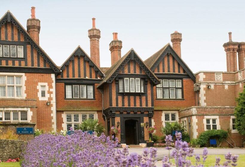 渡假胜地 Macdonald Elmers Court