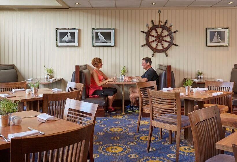 渡假胜地 Macdonald Elmers Court