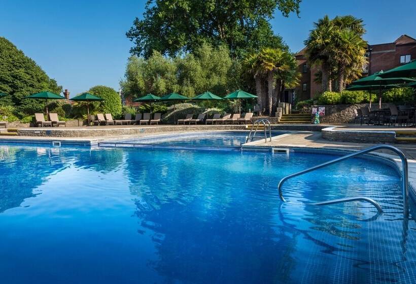 渡假胜地 Macdonald Elmers Court