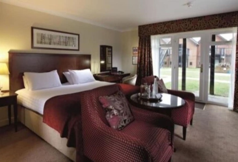 渡假胜地 Macdonald Elmers Court