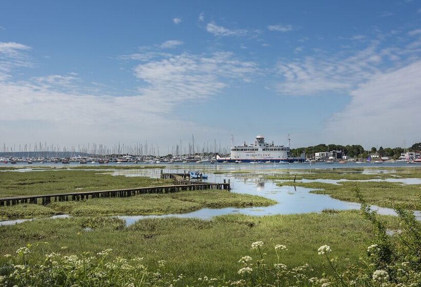 渡假胜地 Macdonald Elmers Court