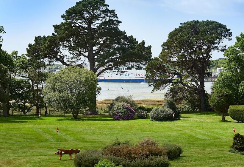 渡假胜地 Macdonald Elmers Court