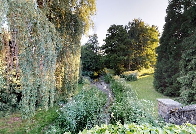 渡假胜地 Macdonald Elmers Court