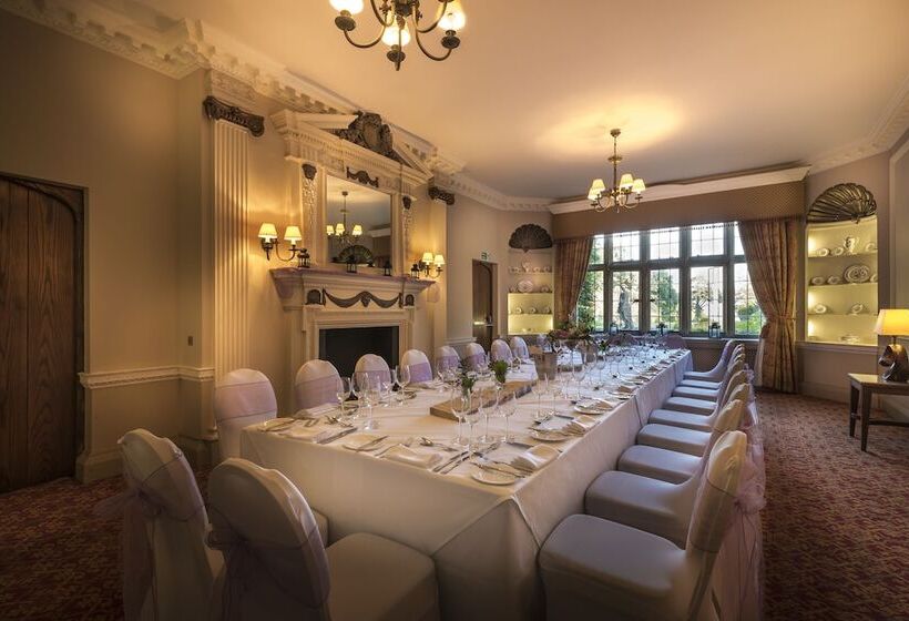 渡假胜地 Macdonald Elmers Court