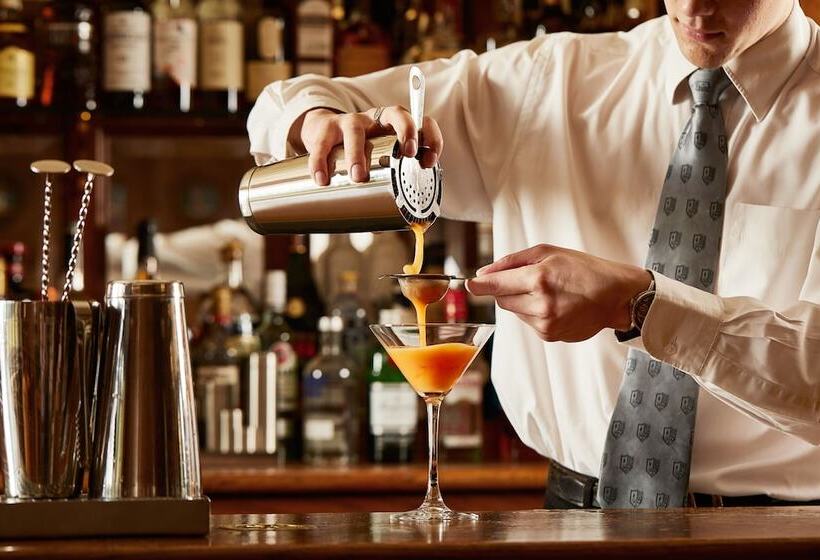 渡假胜地 Macdonald Elmers Court