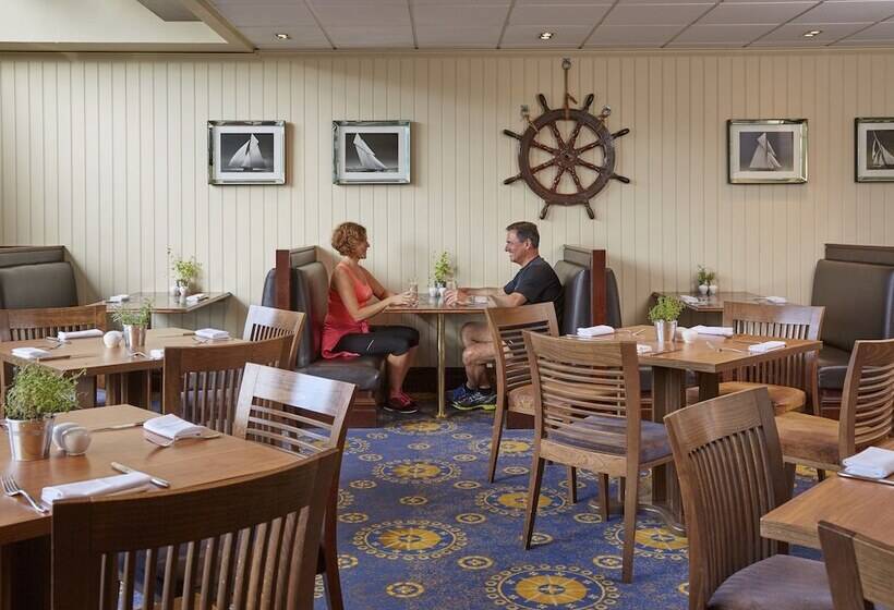 渡假胜地 Macdonald Elmers Court