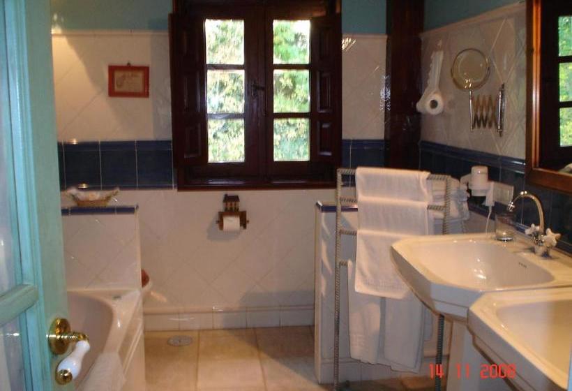 پانسیون Casa De Güela