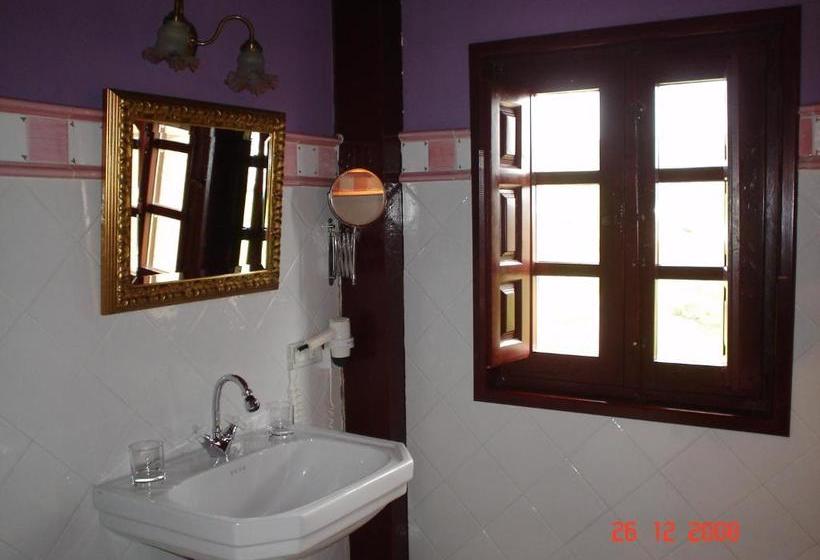 پانسیون Casa De Güela