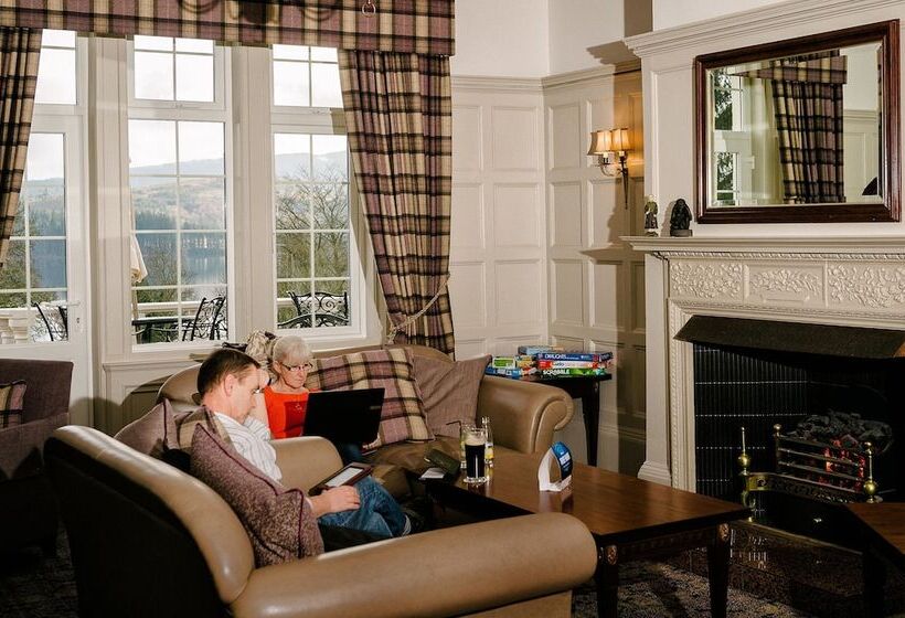 منتجع Macdonald Forest Hills