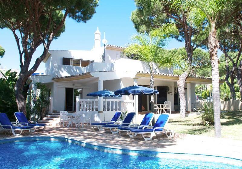 Vale Do Garrao Villas