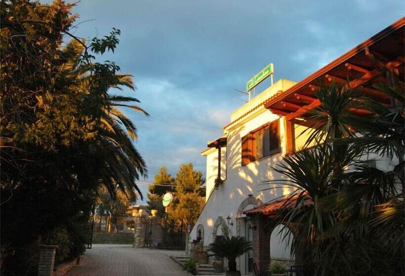 בית מלון כפרי Albergo Il Giardino