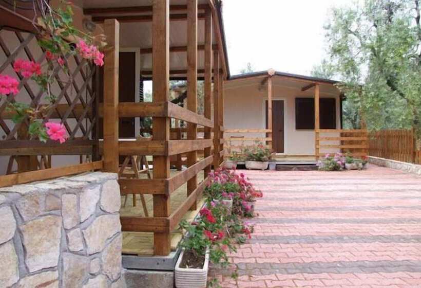 בית מלון כפרי Albergo Il Giardino