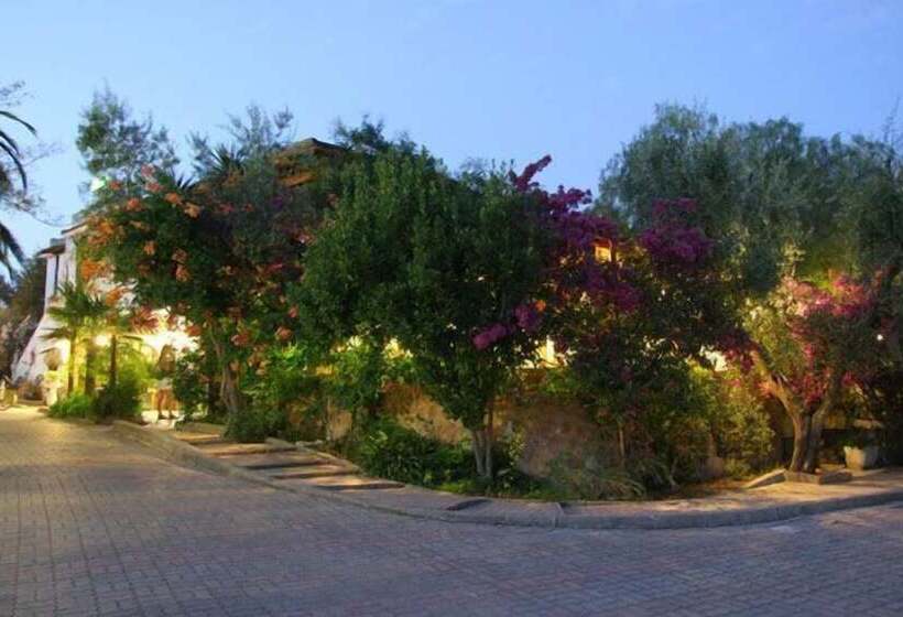 בית מלון כפרי Albergo Il Giardino