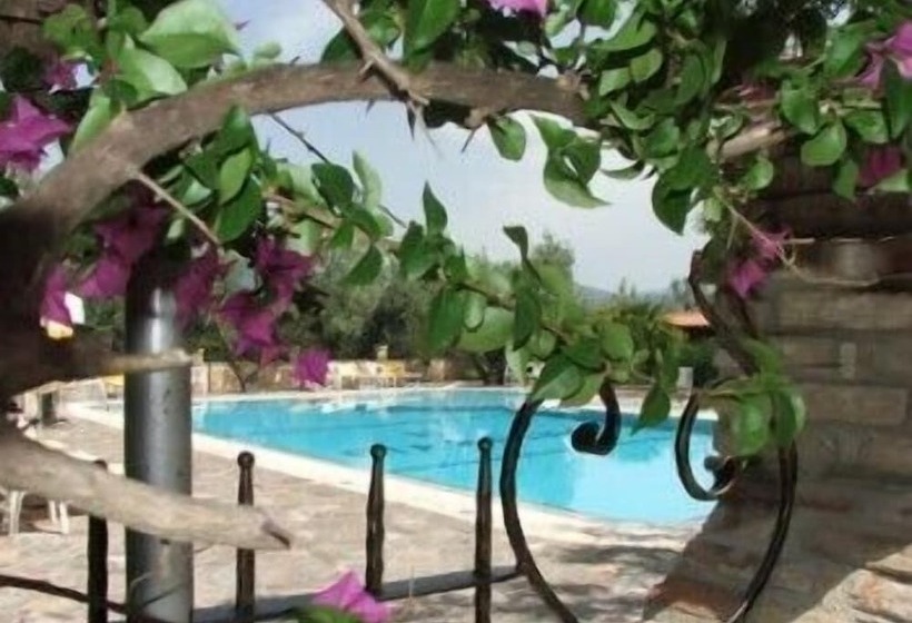 בית מלון כפרי Albergo Il Giardino